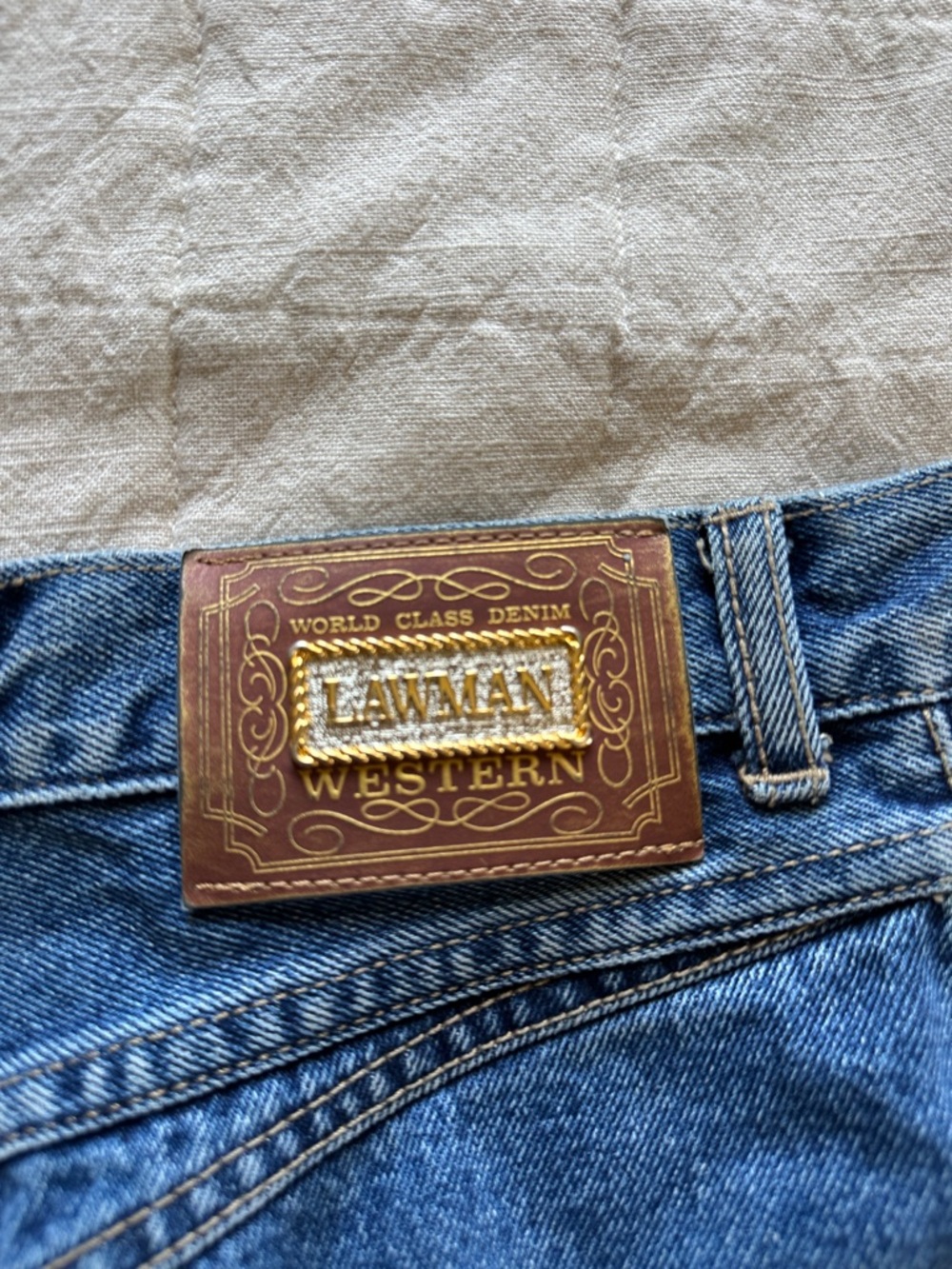 Lawman’s Women’s Relaxed Fit Jeans in Medium Blue Denim - Picture 2 of 4